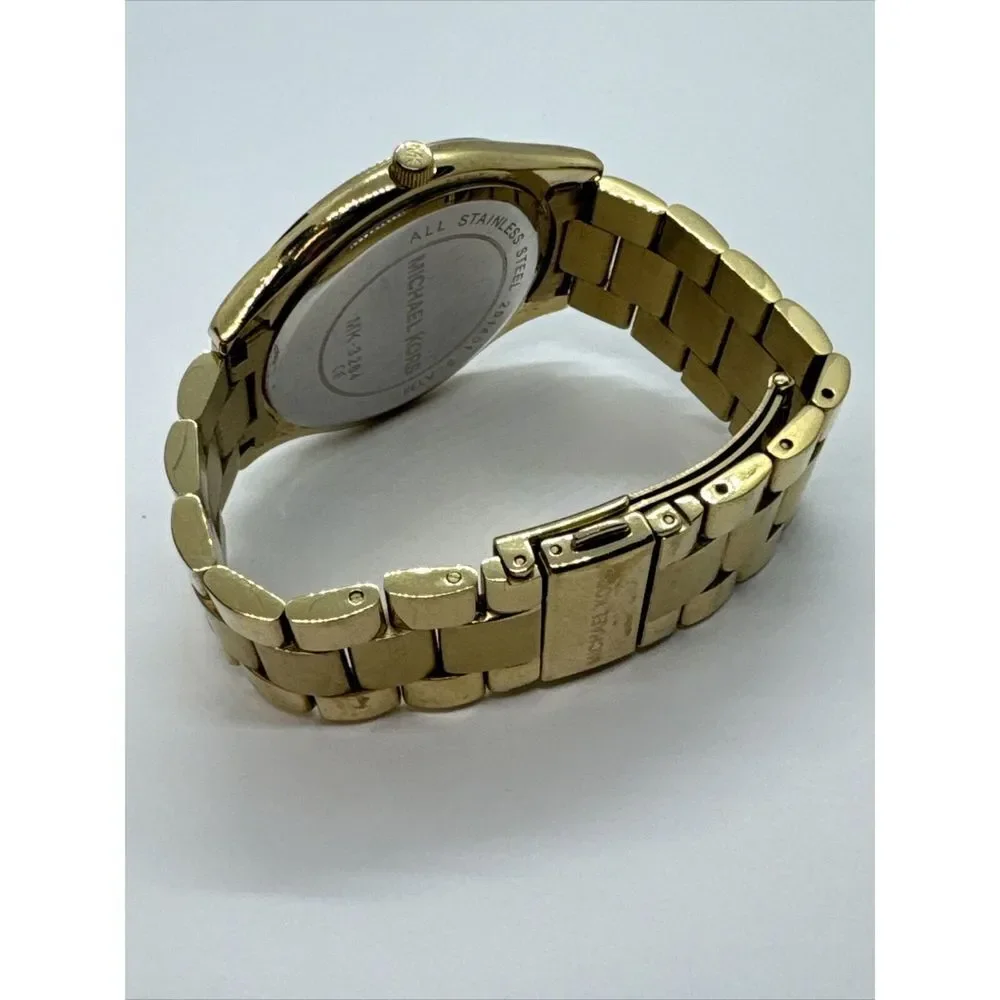Michael Kors Slim Runway MK3264 Women Analog Pink Dial Quartz Wrist Watch JNA447